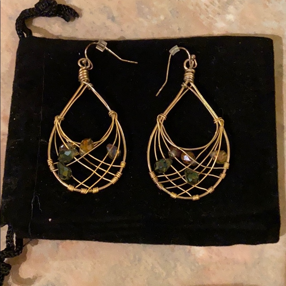 Pierced earrings with crystal beads